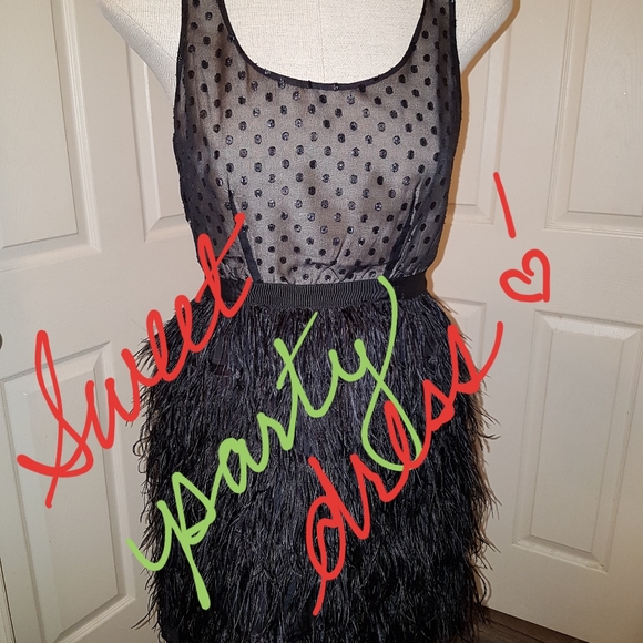 Temperance Dress - Picture 2 of 5